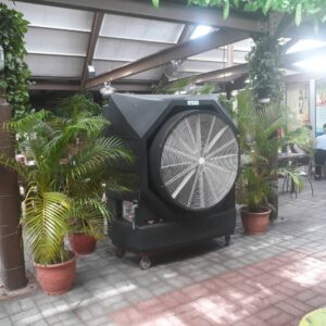 Climatización Evaporativa - Equipo Evaporativo Portátil ubicado en una Terraza