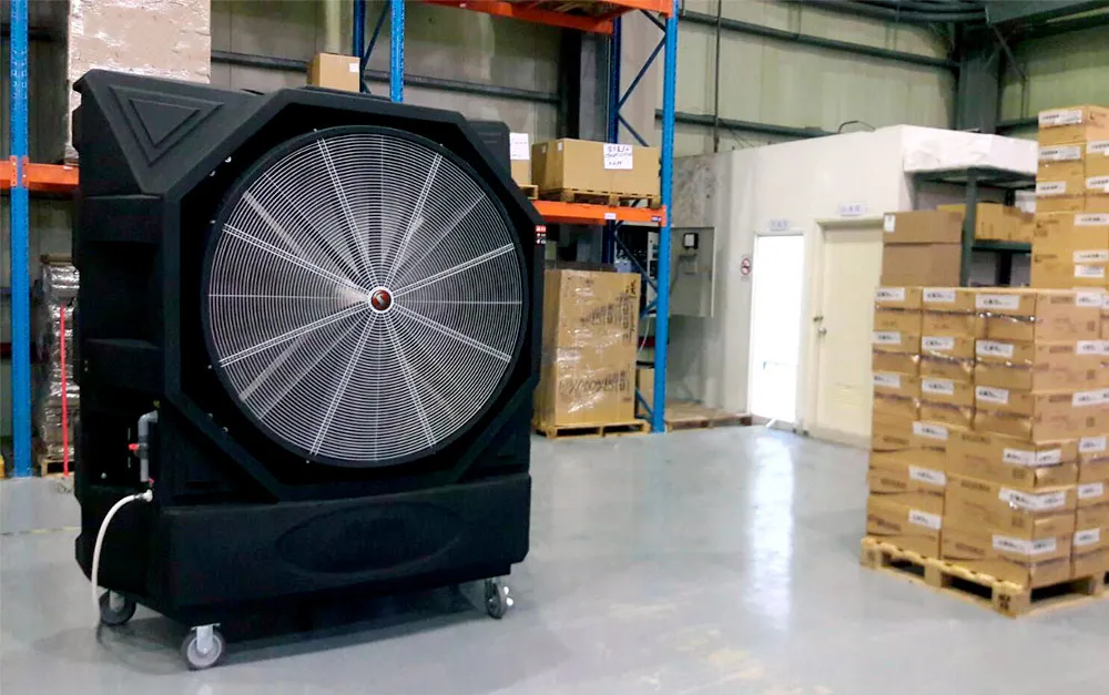 Enfriador Evaporativo Portátil COOL 6 en Interior de Nave Industrial